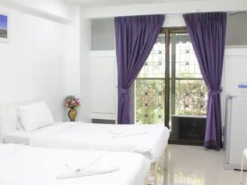 Thanyachatra Boutique. Phetchaburi Exterior photo