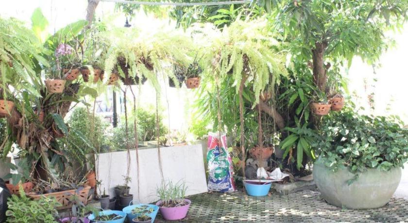 Thanyachatra Boutique. Phetchaburi Exterior photo