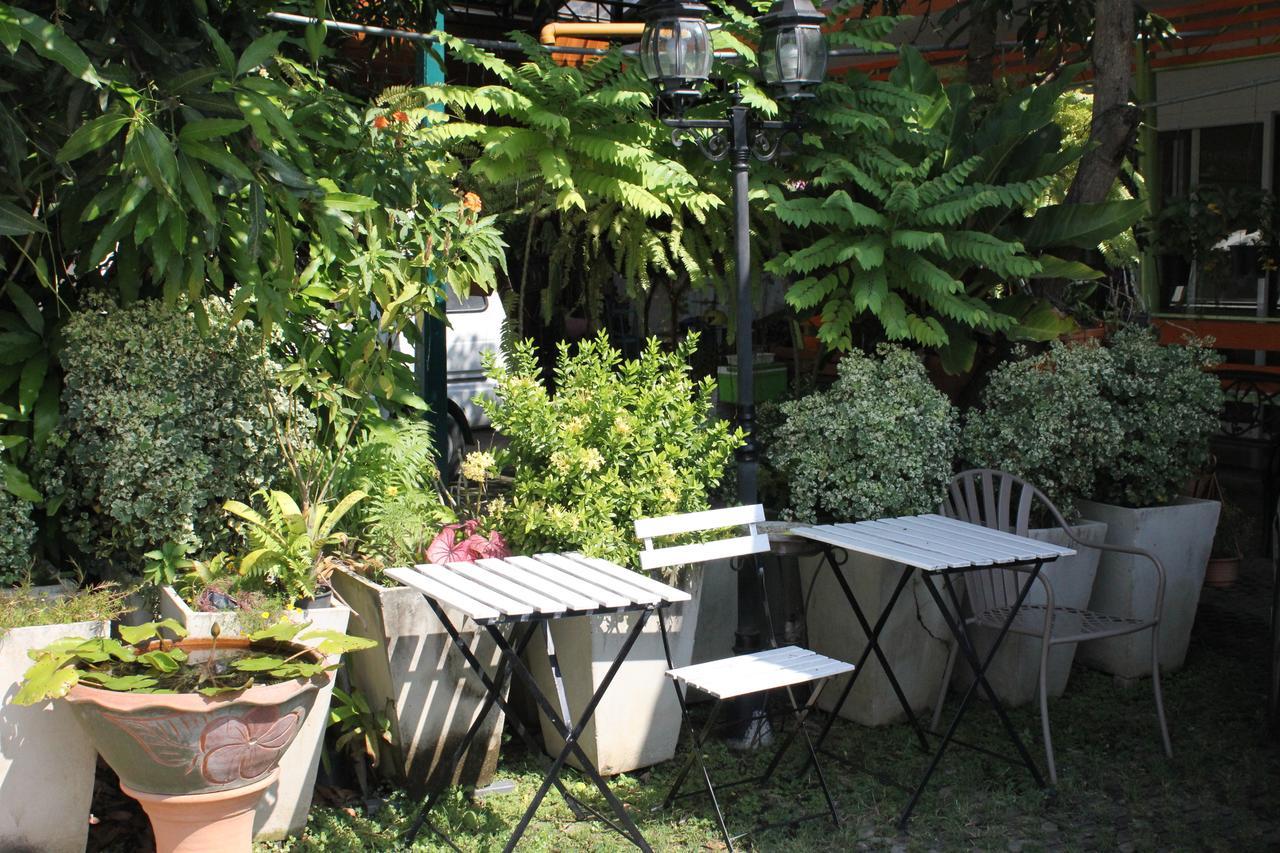 Thanyachatra Boutique. Phetchaburi Exterior photo